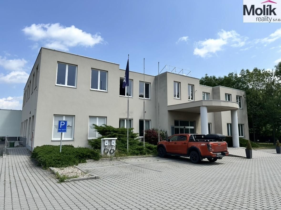 Prodej komerčního prostoru 30000 m² - foto 5