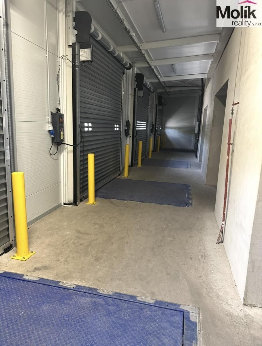 Prodej komerčního prostoru 30000 m² - foto 10