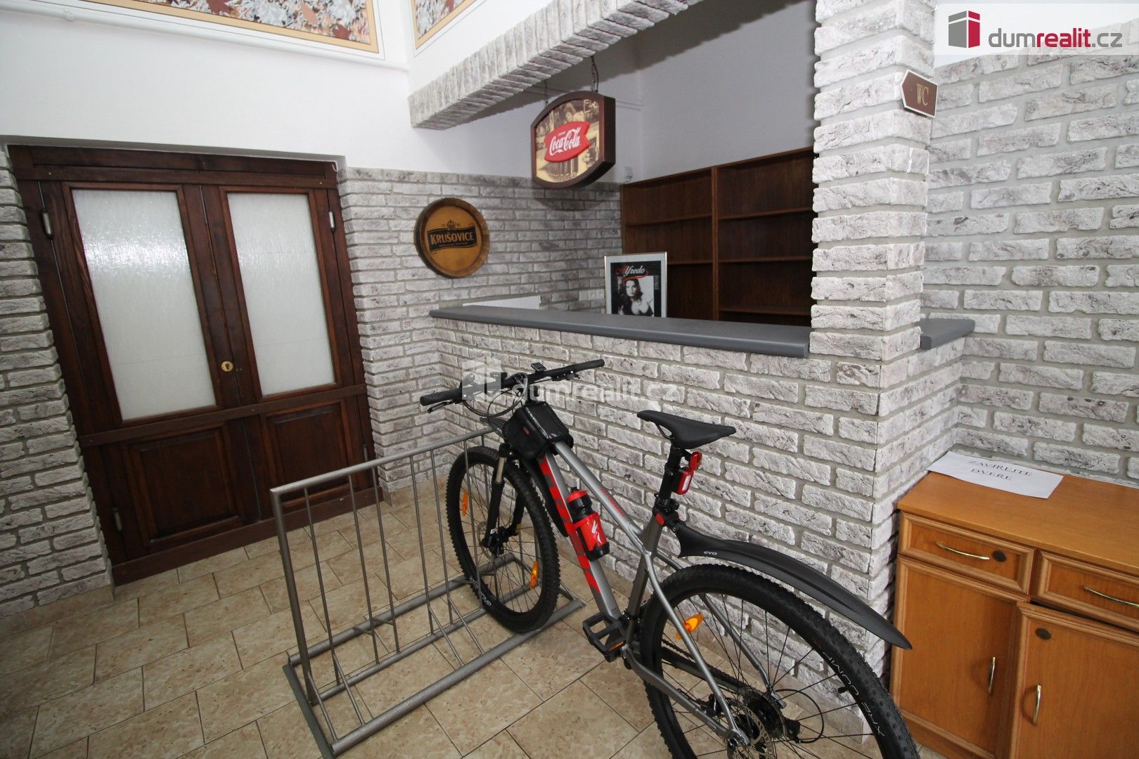 Prodej komerčního prostoru 700 m² - foto 14