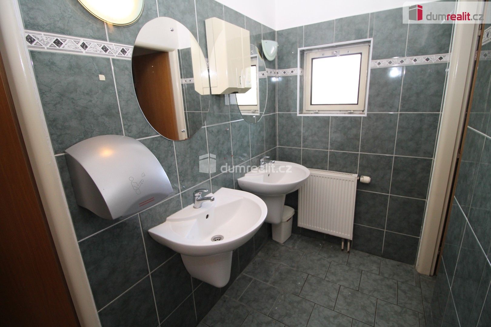 Prodej komerčního prostoru 700 m² - foto 17