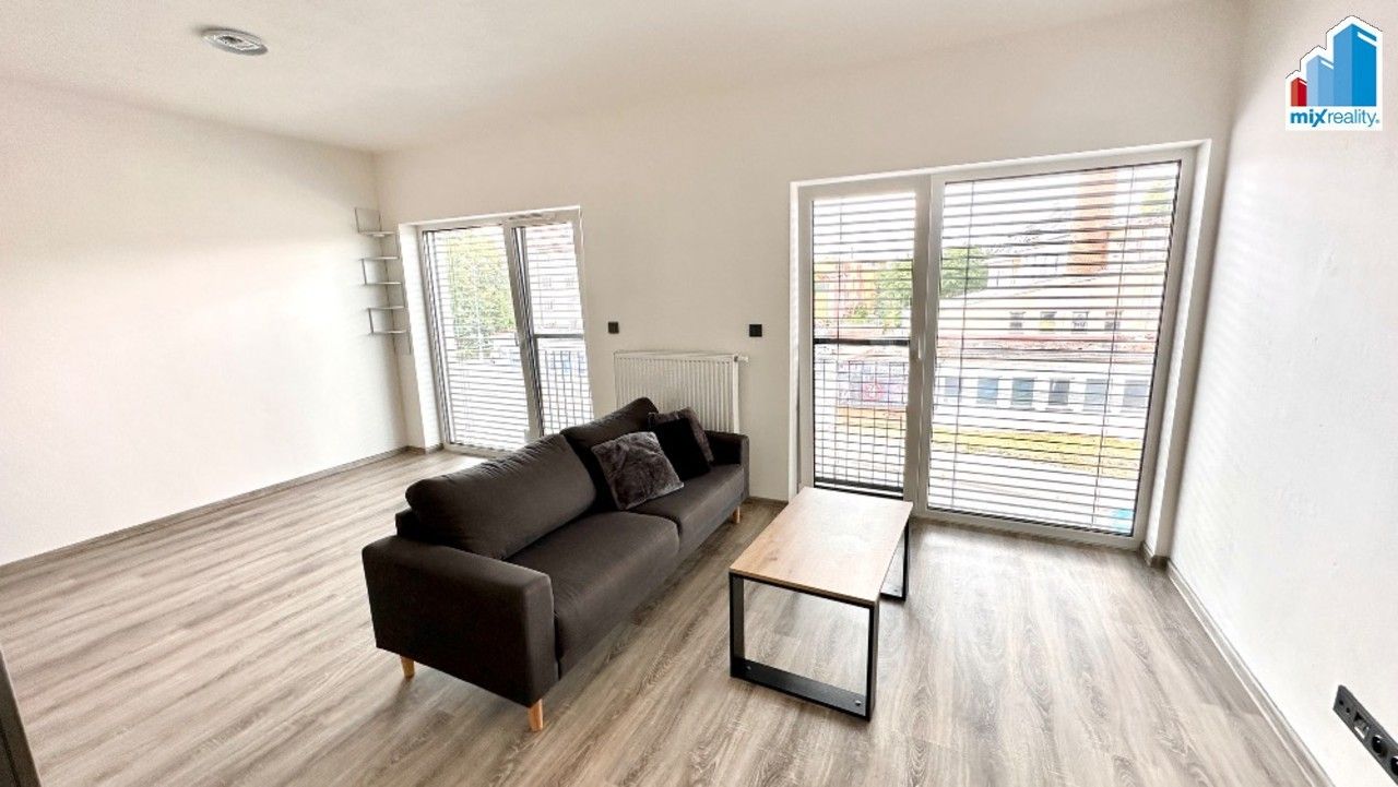 Pronájem bytu 1+kk 31 m² - foto 3