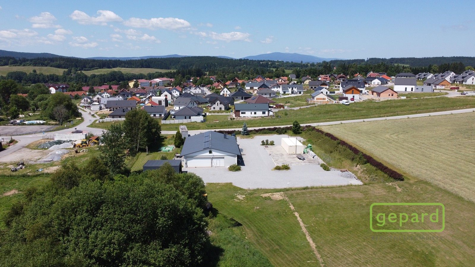Prodej nemovitosti 902 m² - foto 14
