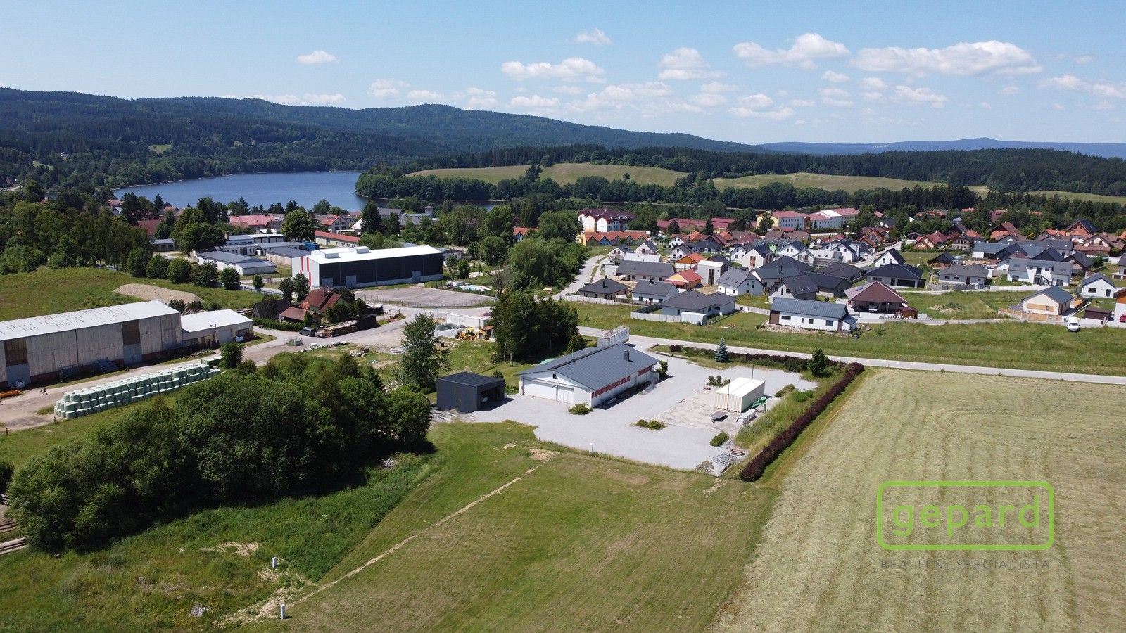 Prodej nemovitosti 902 m² - foto 16