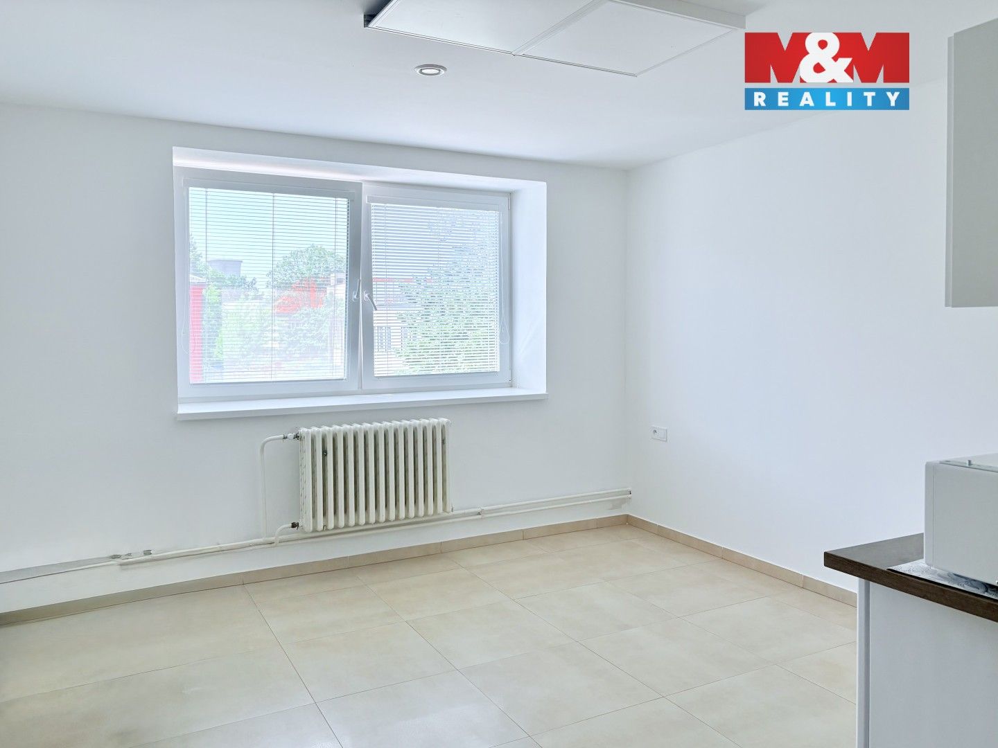 Pronájem komerčního prostoru 28 m² - foto 3