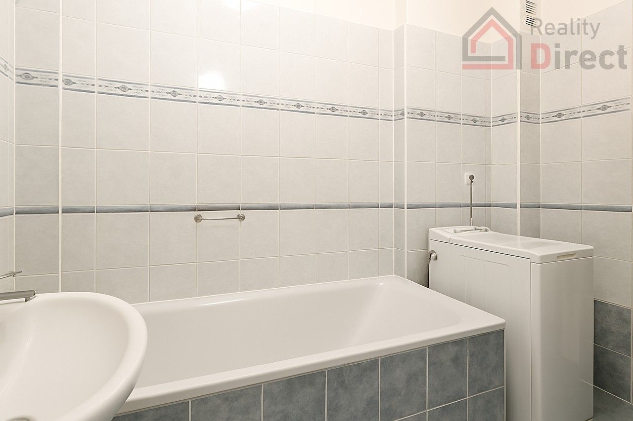 Pronájem bytu 2+1 50 m² - foto 4