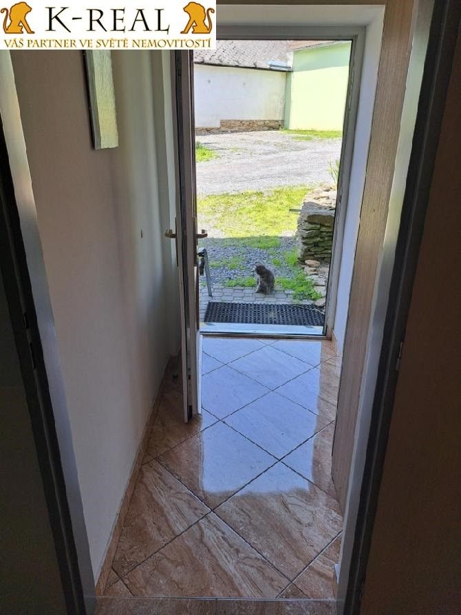 Pronájem bytu 1+kk 30 m² - foto 4