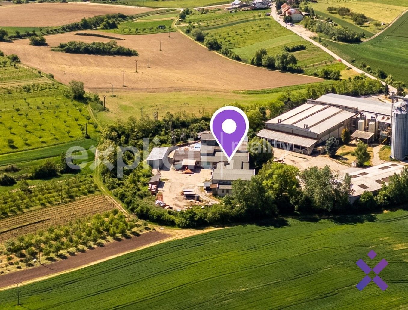 Prodej komerčního prostoru 1837 m² - foto 2