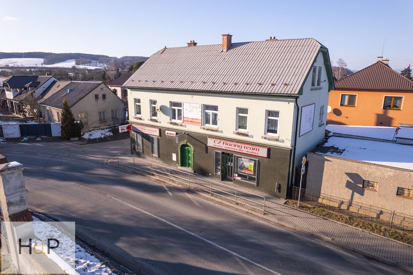 Prodej komerčního prostoru 150 m² - foto 1