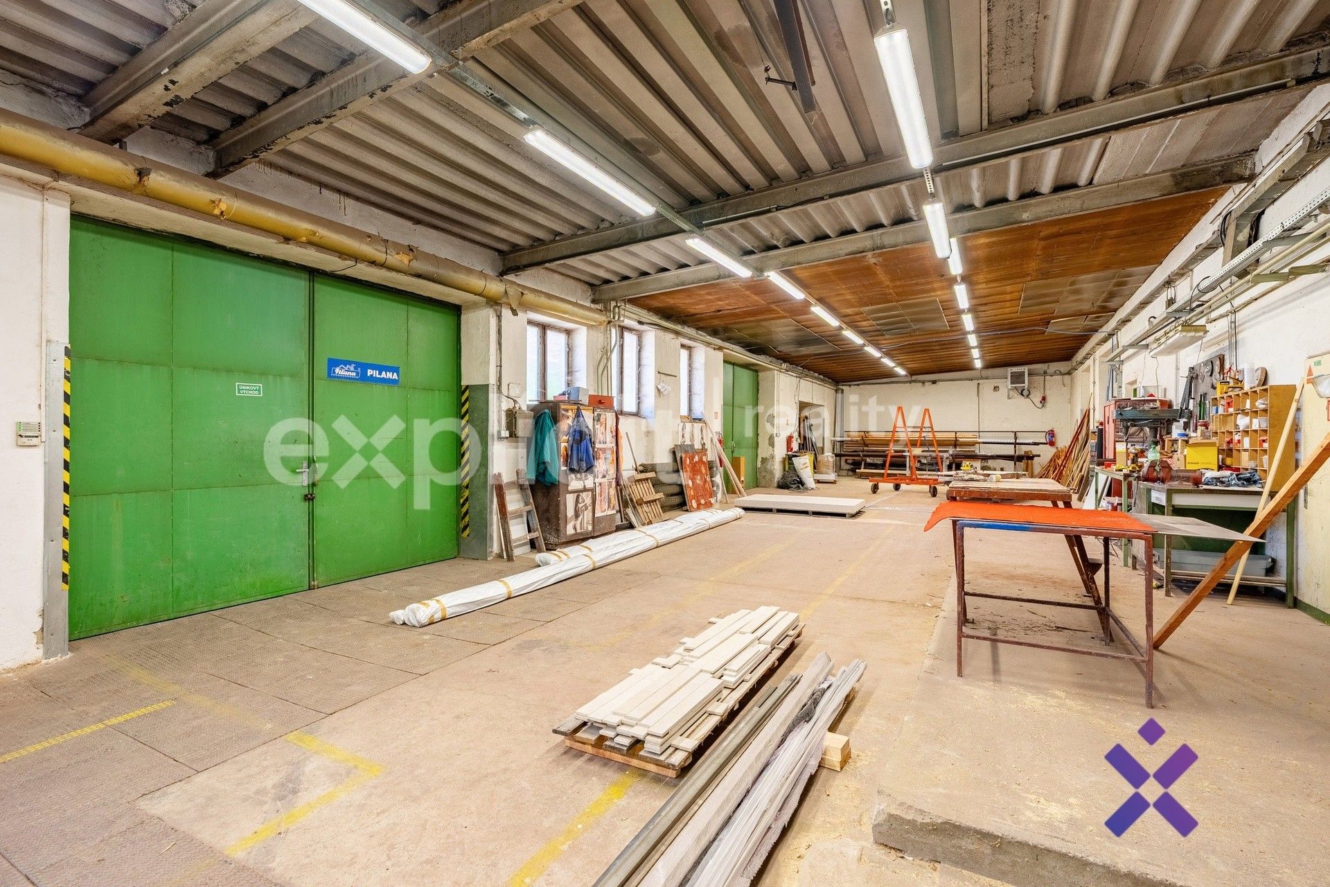 Prodej komerčního prostoru 1837 m² - foto 11