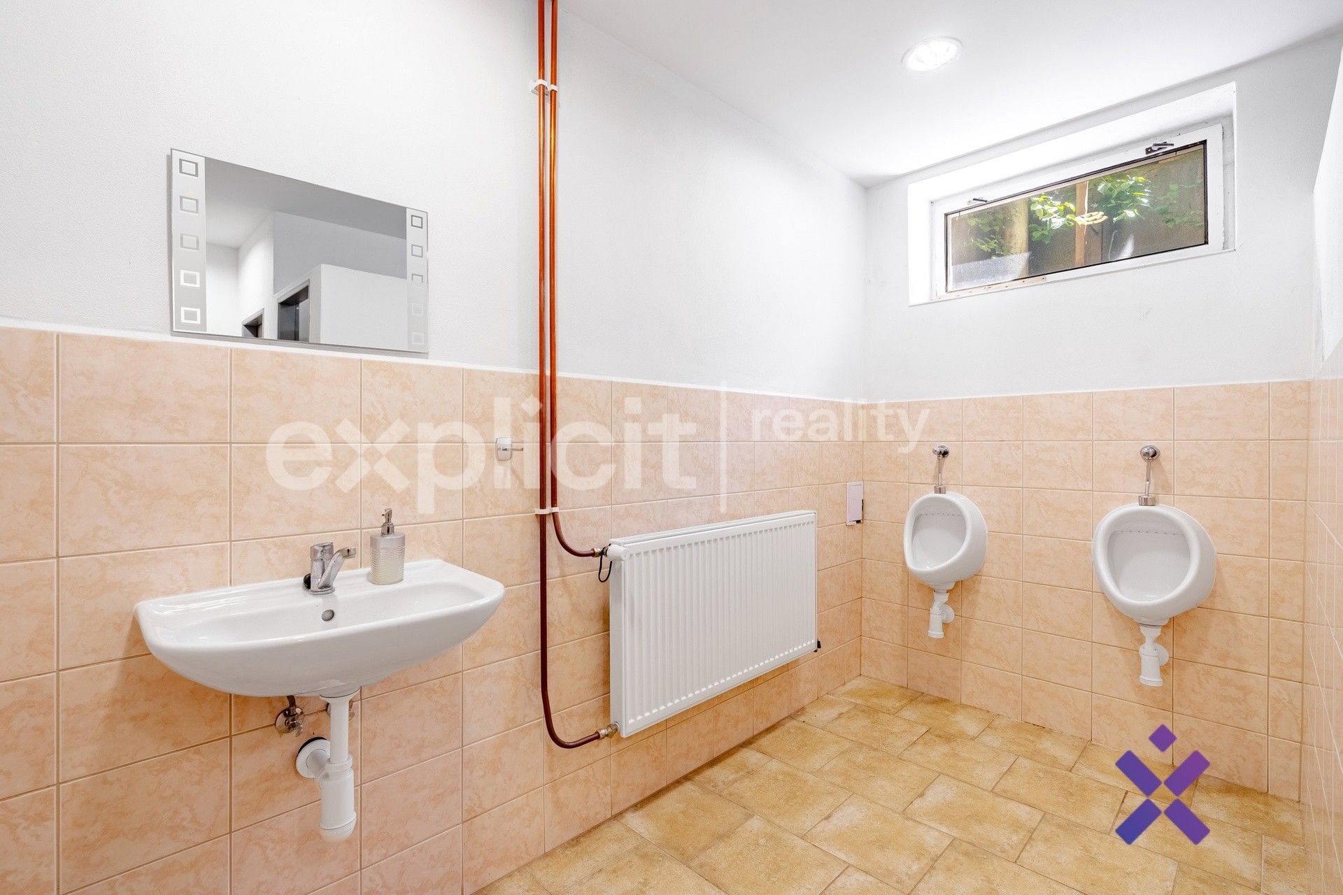 Prodej komerčního prostoru 1837 m² - foto 9