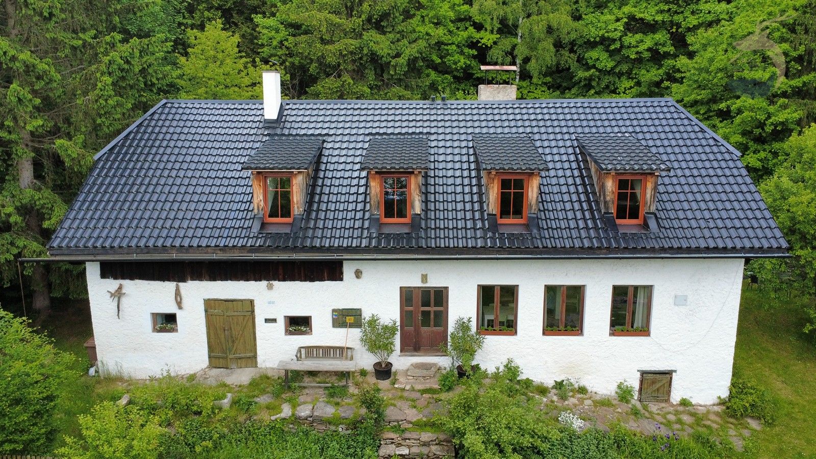 Prodej domu 272 m² - foto 1