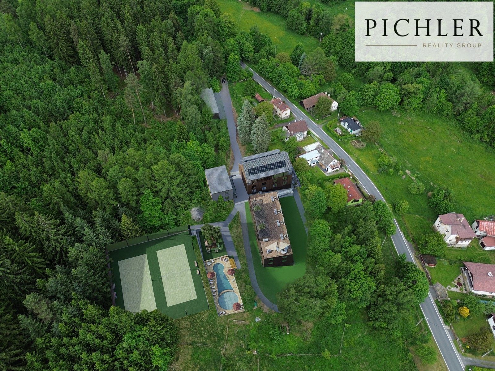 Prodej komerčního prostoru 11628 m² - foto 4