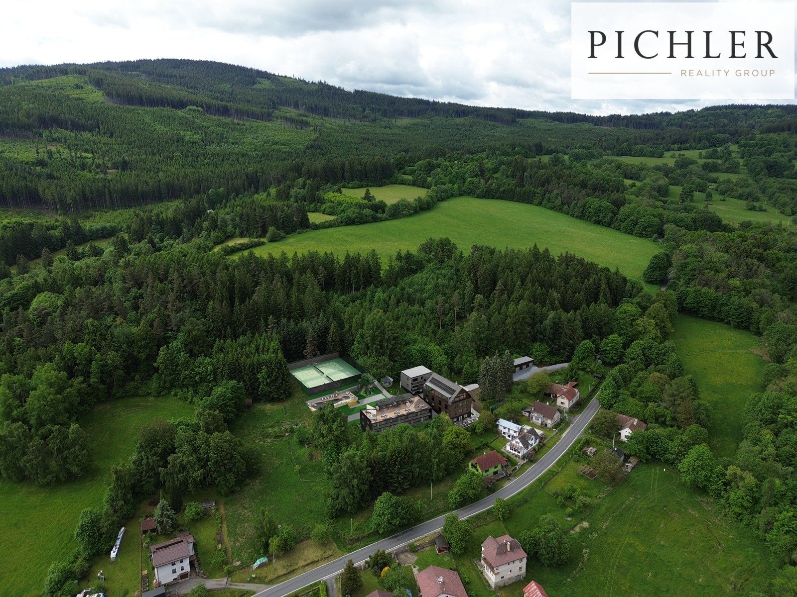 Prodej komerčního prostoru 11628 m² - foto 5