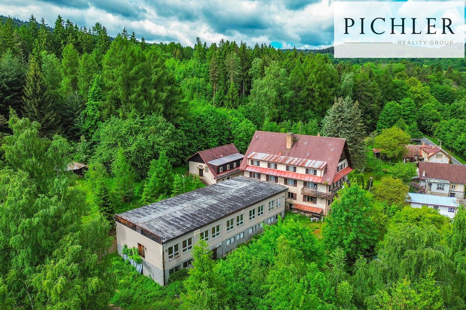 Prodej komerčního prostoru 11628 m² - foto 9