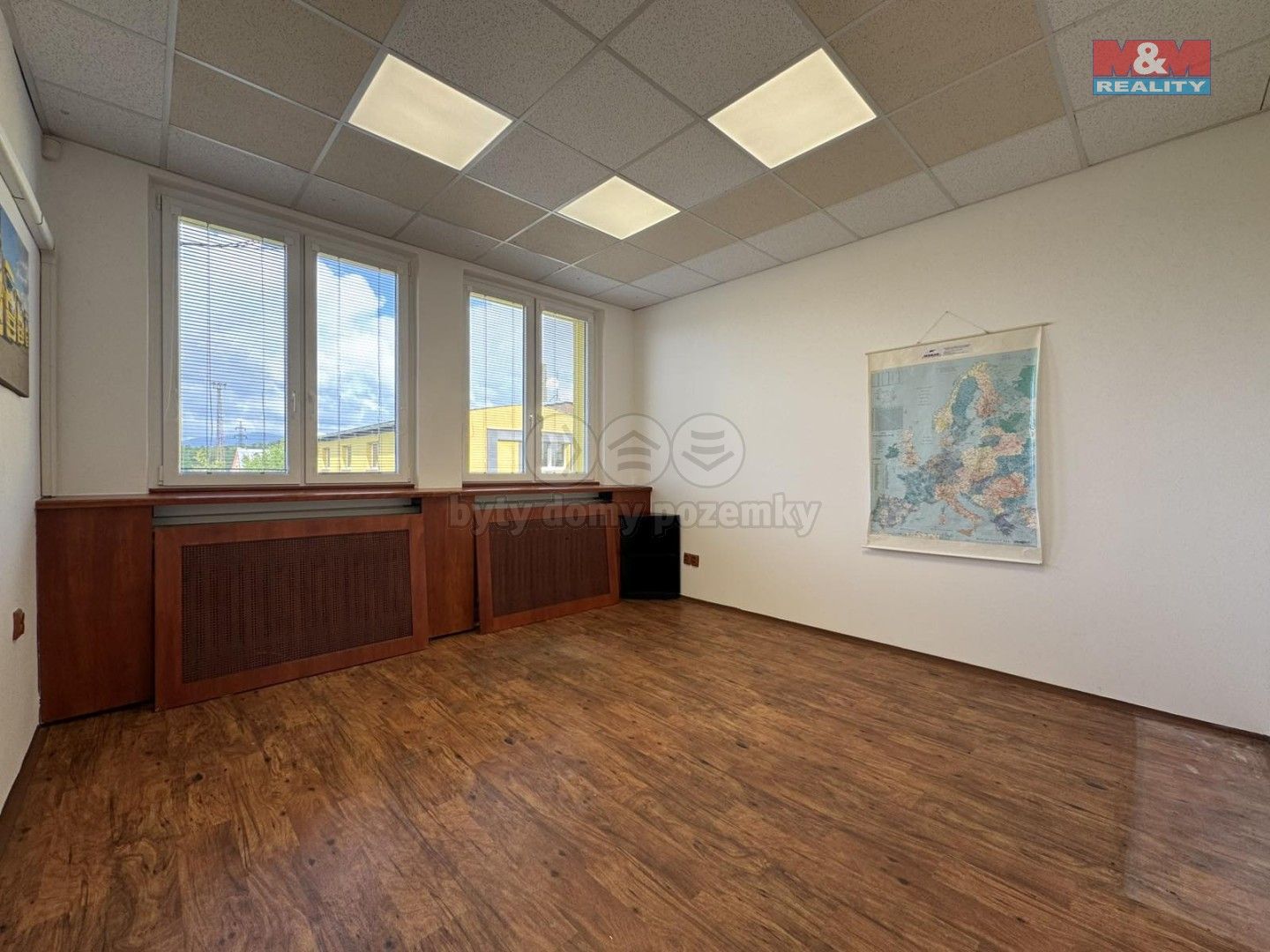 Pronájem komerčního prostoru 240 m² - foto 4