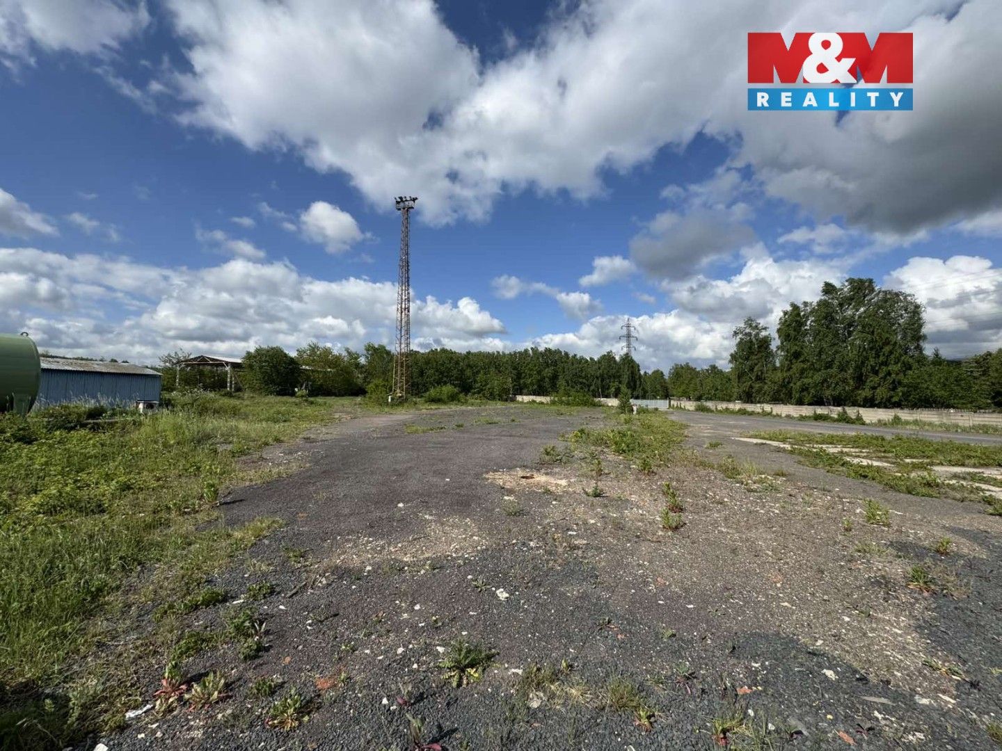 Pronájem pozemku 10000 m² - foto 2