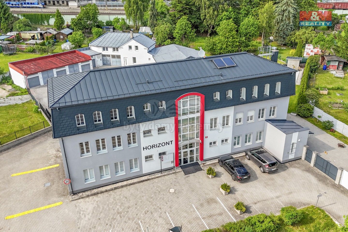 Pronájem komerčního prostoru 77 m² - foto 1