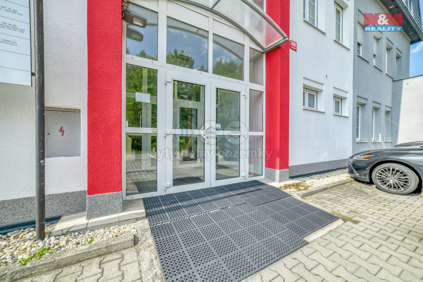 Pronájem komerčního prostoru 77 m² - foto 25