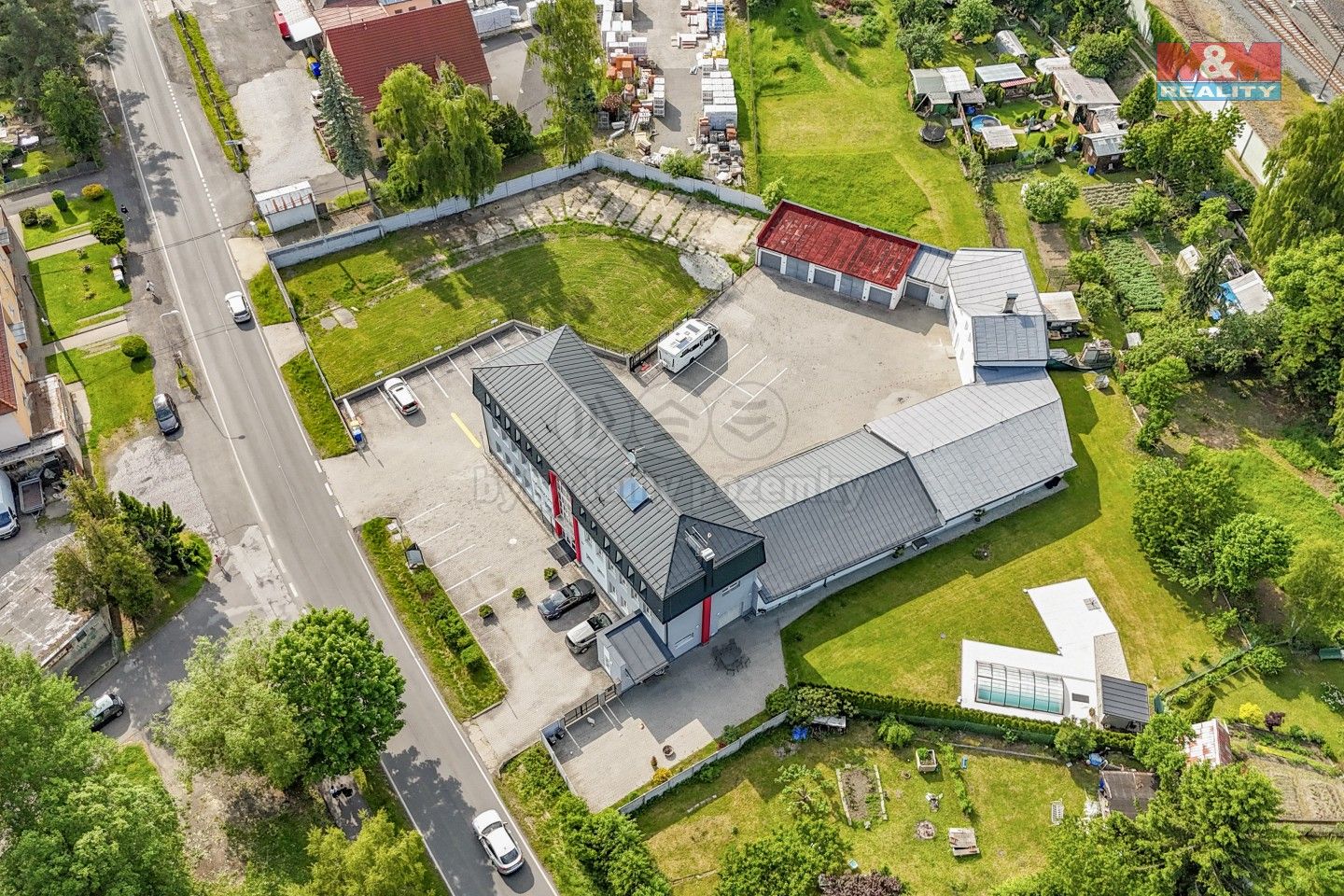 Pronájem komerčního prostoru 77 m² - foto 31
