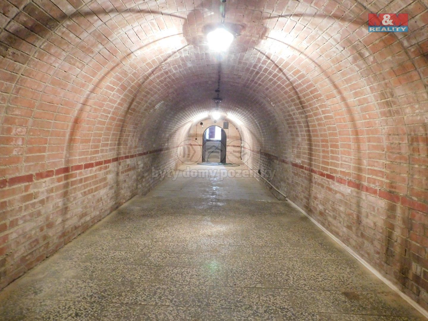 Prodej nemovitosti 200 m² - foto 6