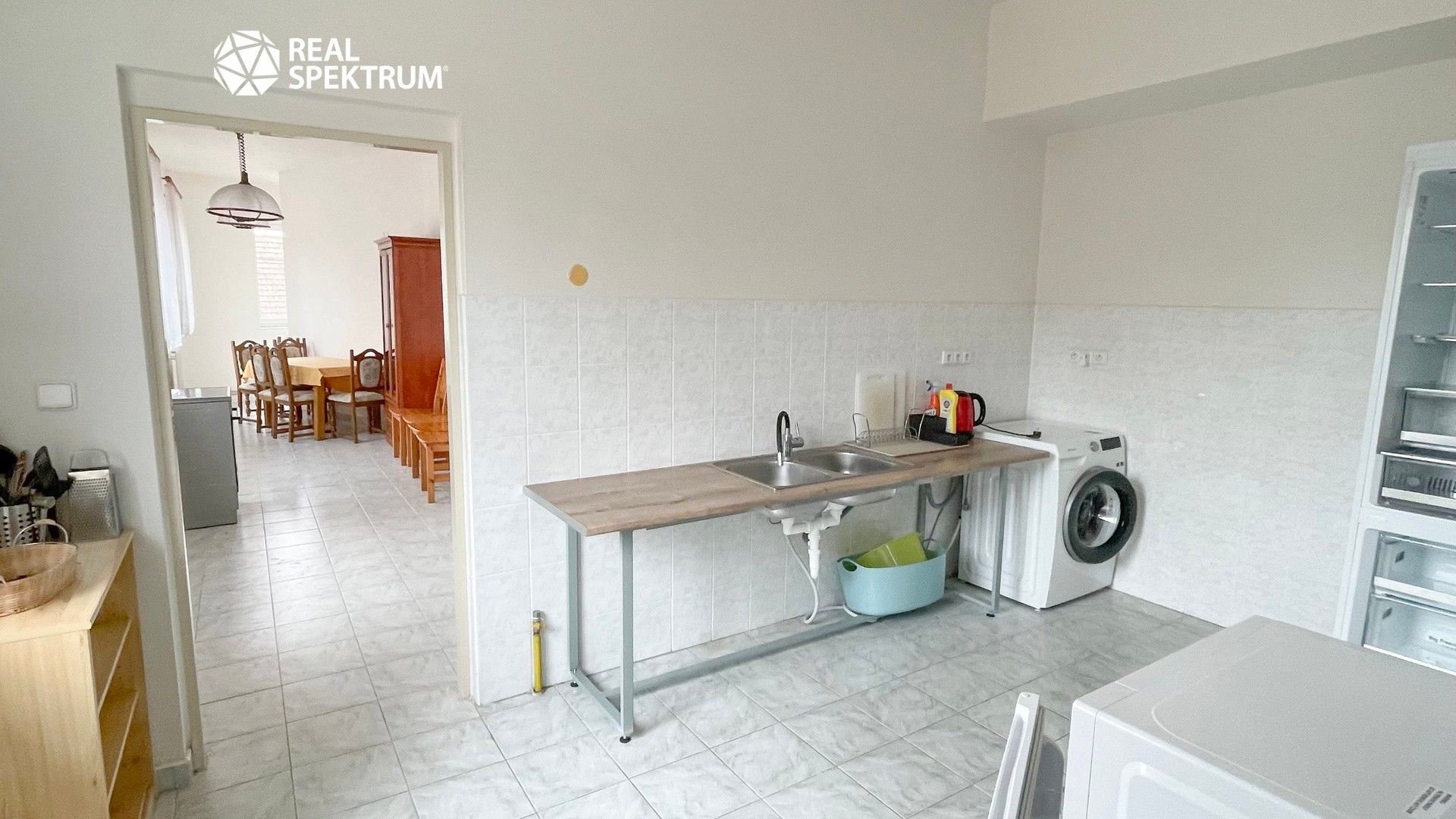 Pronájem komerčního prostoru 1165 m² - foto 18