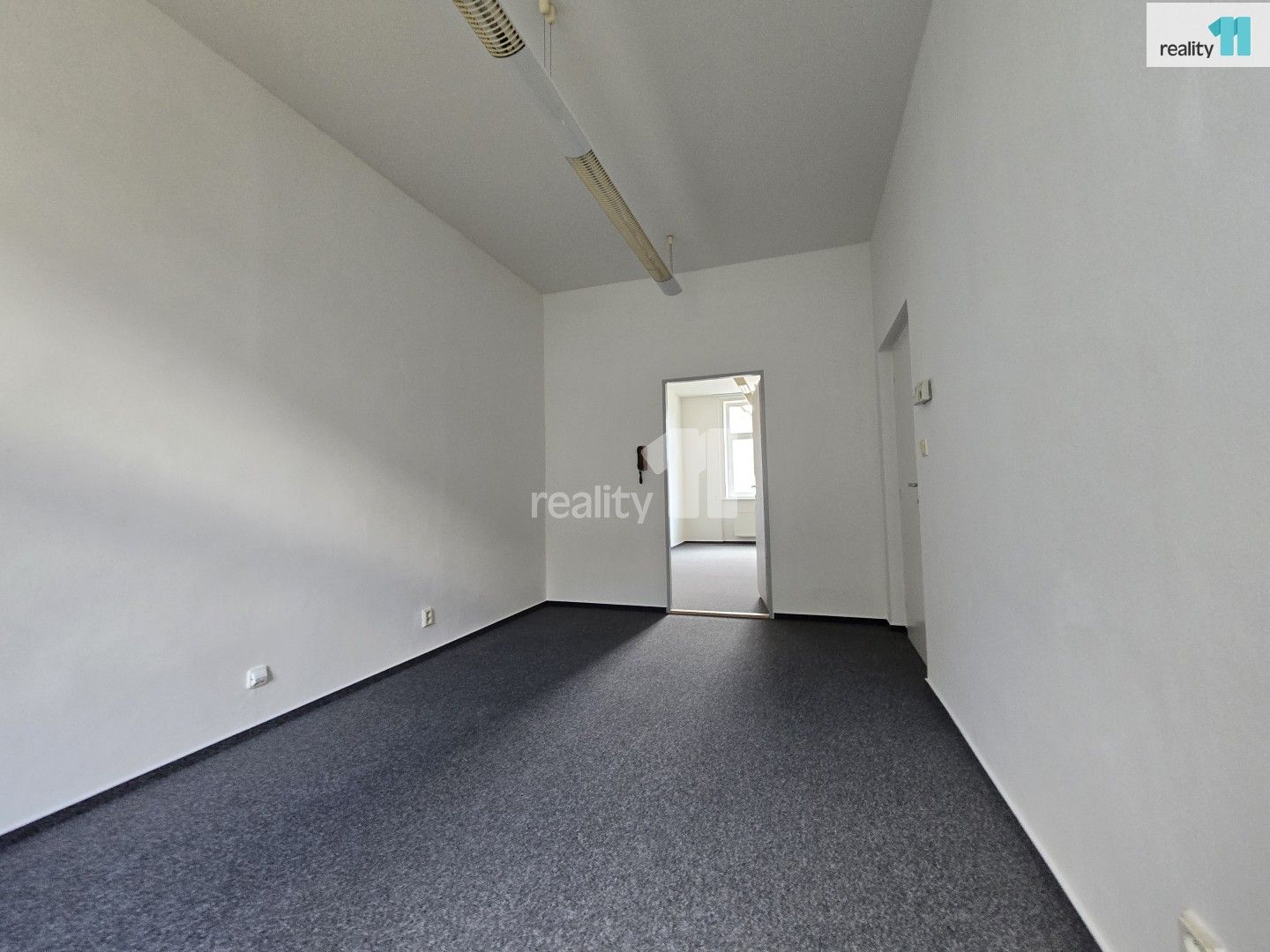 Pronájem komerčního prostoru 75 m² - foto 7