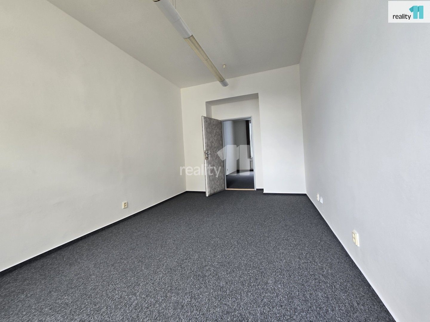 Pronájem komerčního prostoru 75 m² - foto 8
