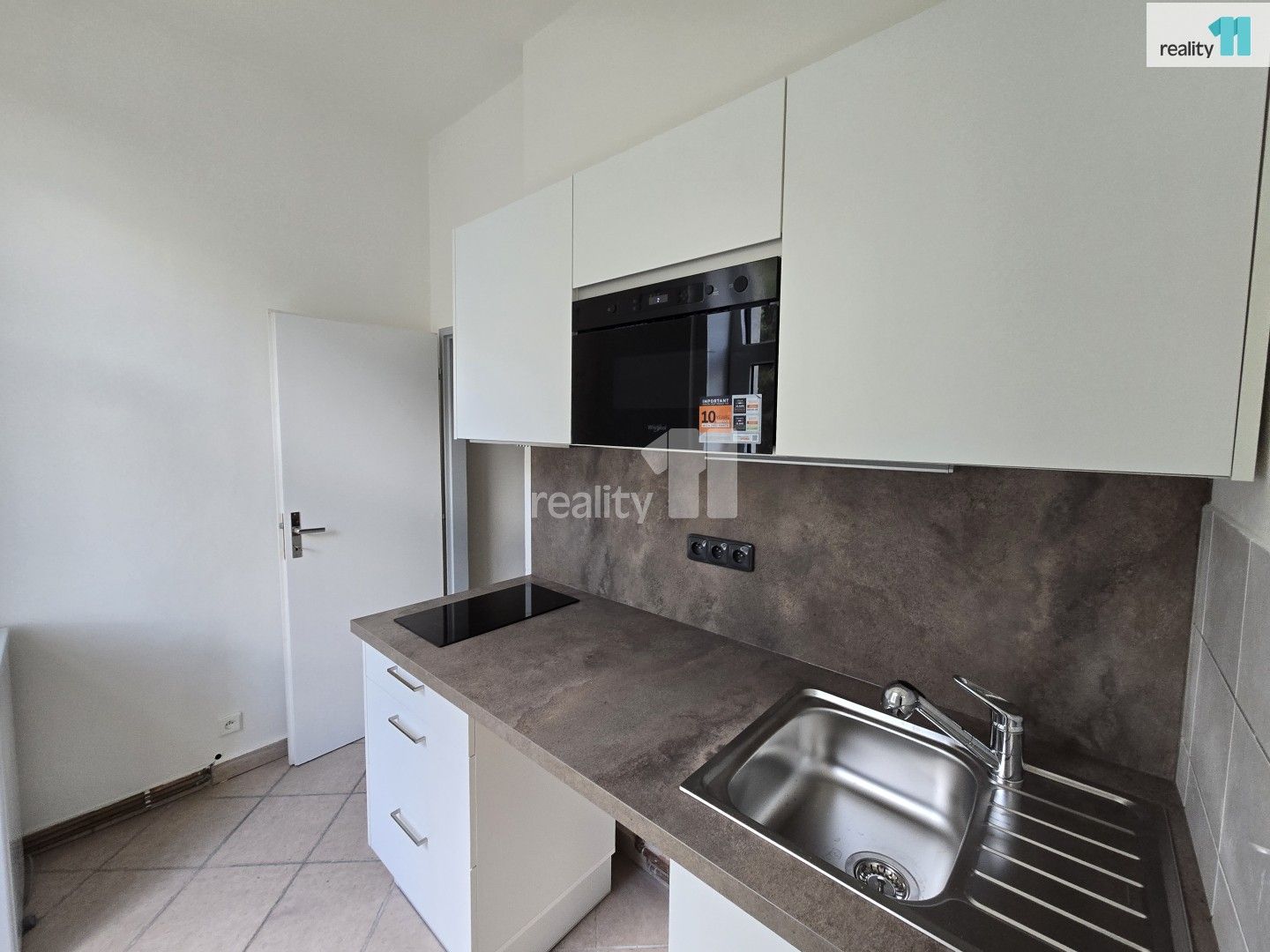 Pronájem komerčního prostoru 75 m² - foto 3