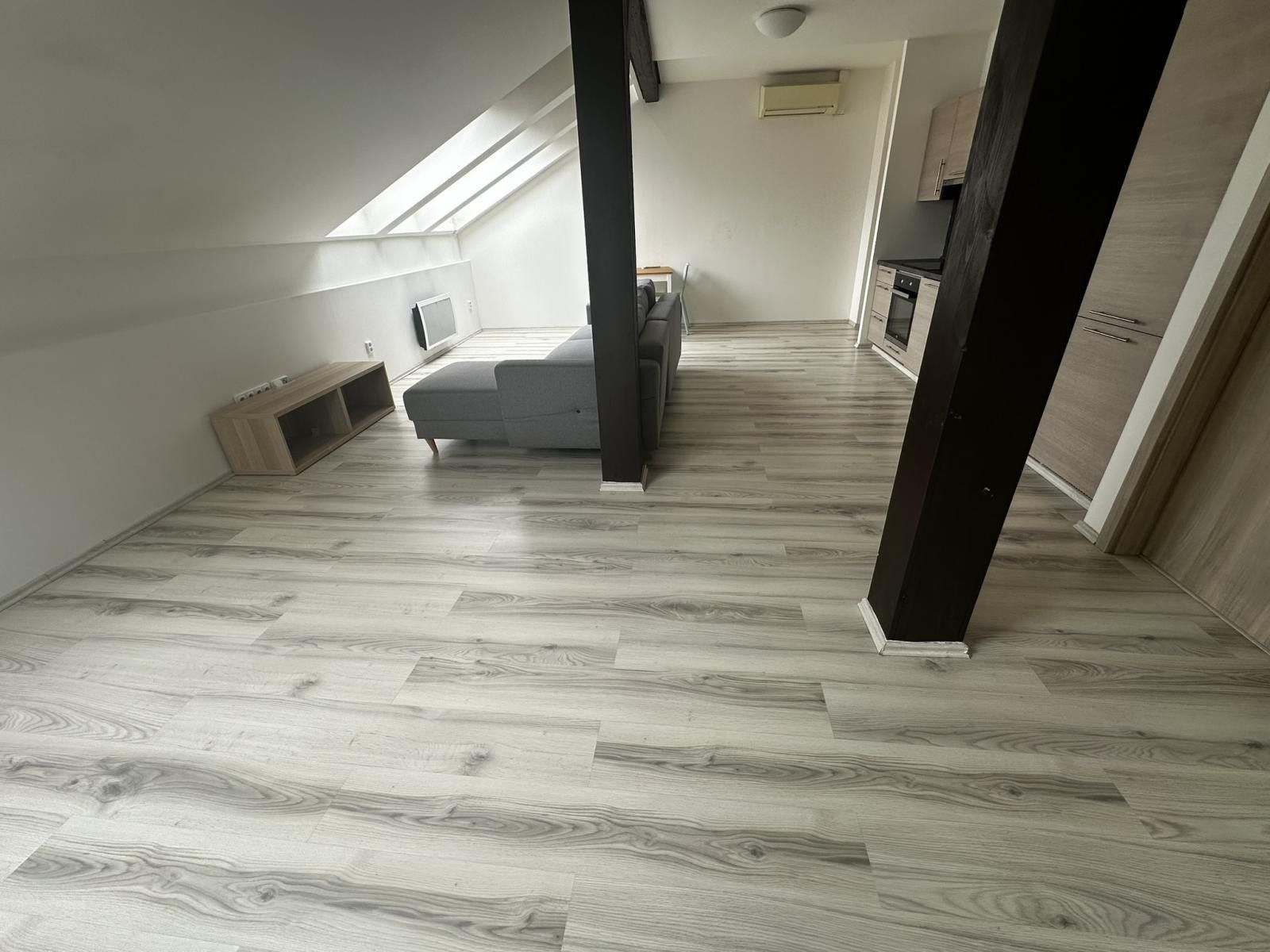 Pronájem bytu 2+kk 62 m² - foto 6