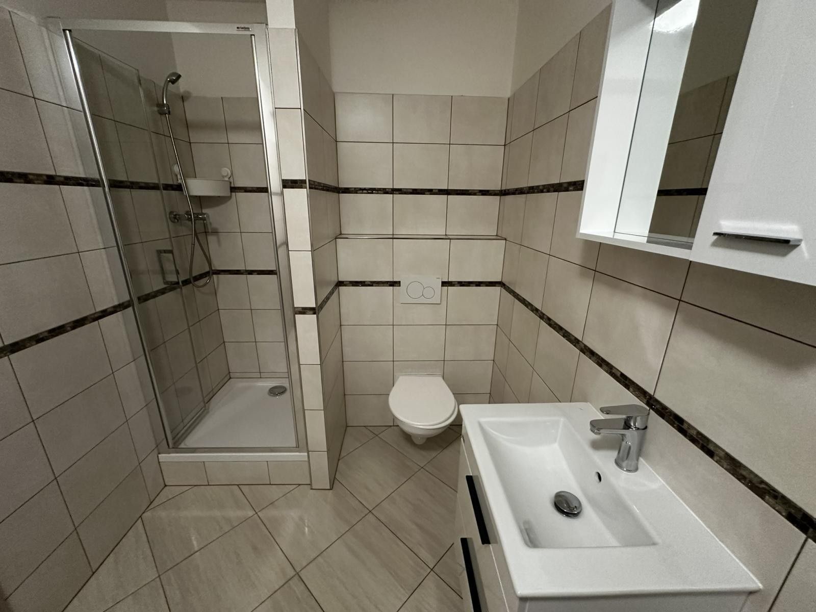 Pronájem bytu 2+kk 62 m² - foto 12