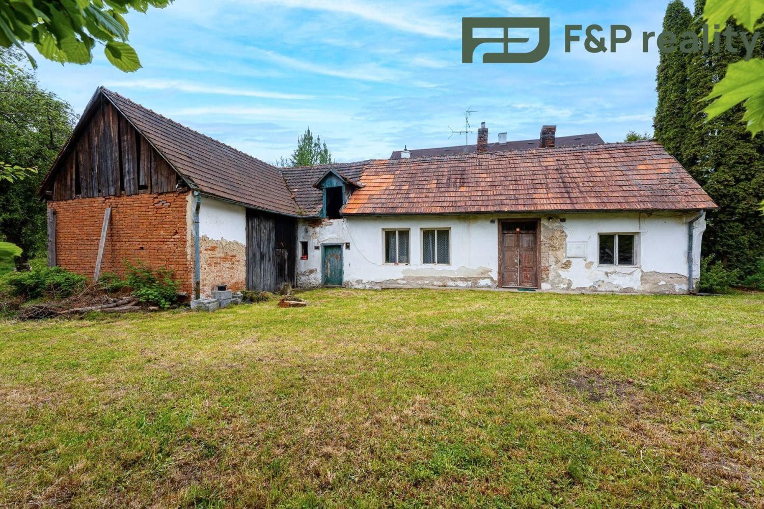 Prodej domu 100 m² - foto 1