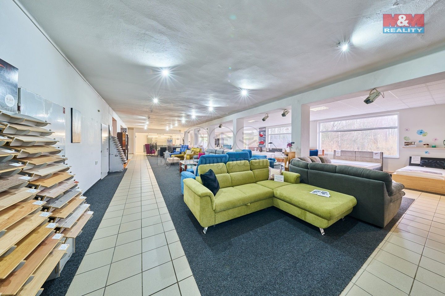 Pronájem komerčního prostoru 327 m² - foto 13