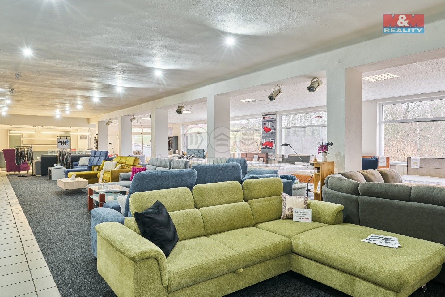 Pronájem komerčního prostoru 327 m² - foto 14