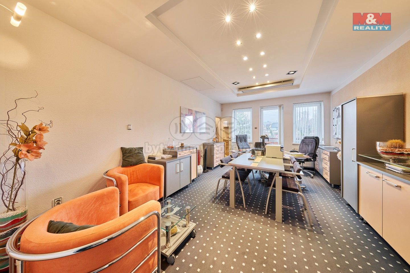 Pronájem komerčního prostoru 327 m² - foto 20