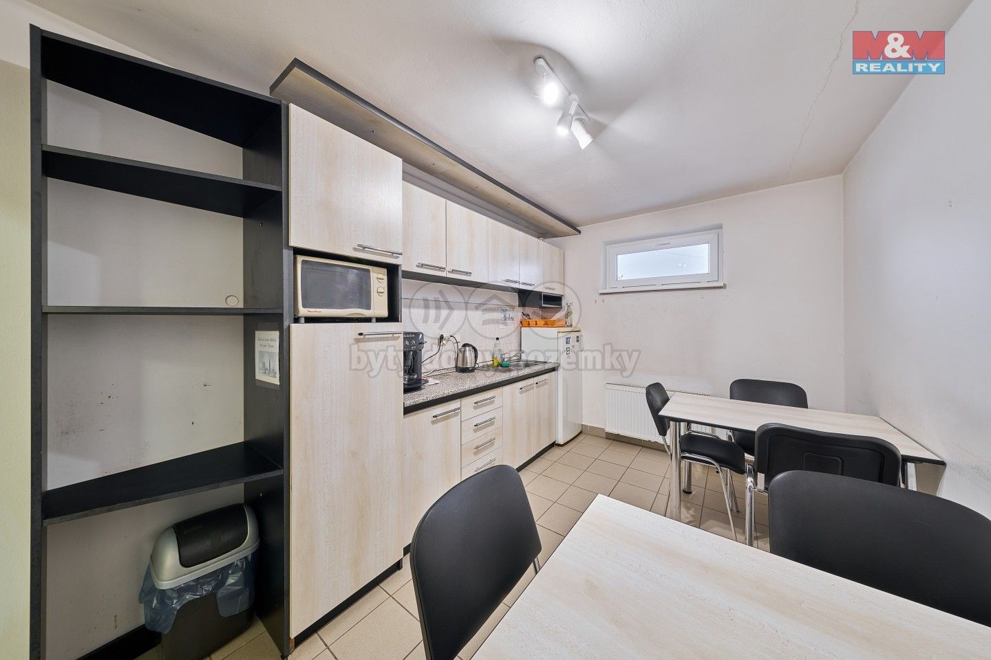 Pronájem komerčního prostoru 327 m² - foto 26