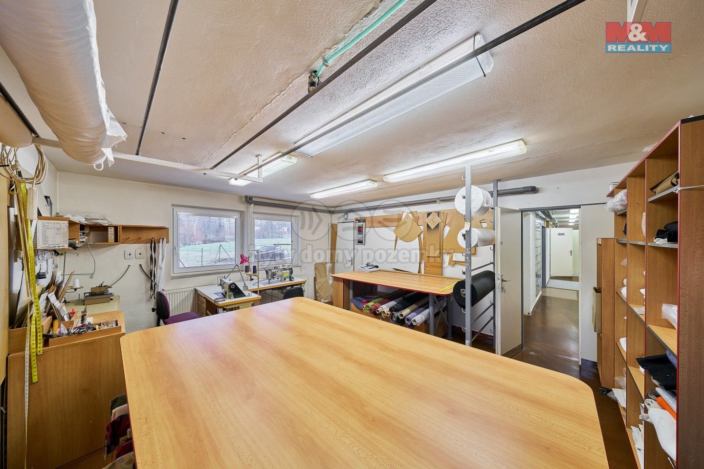 Pronájem komerčního prostoru 327 m² - foto 28