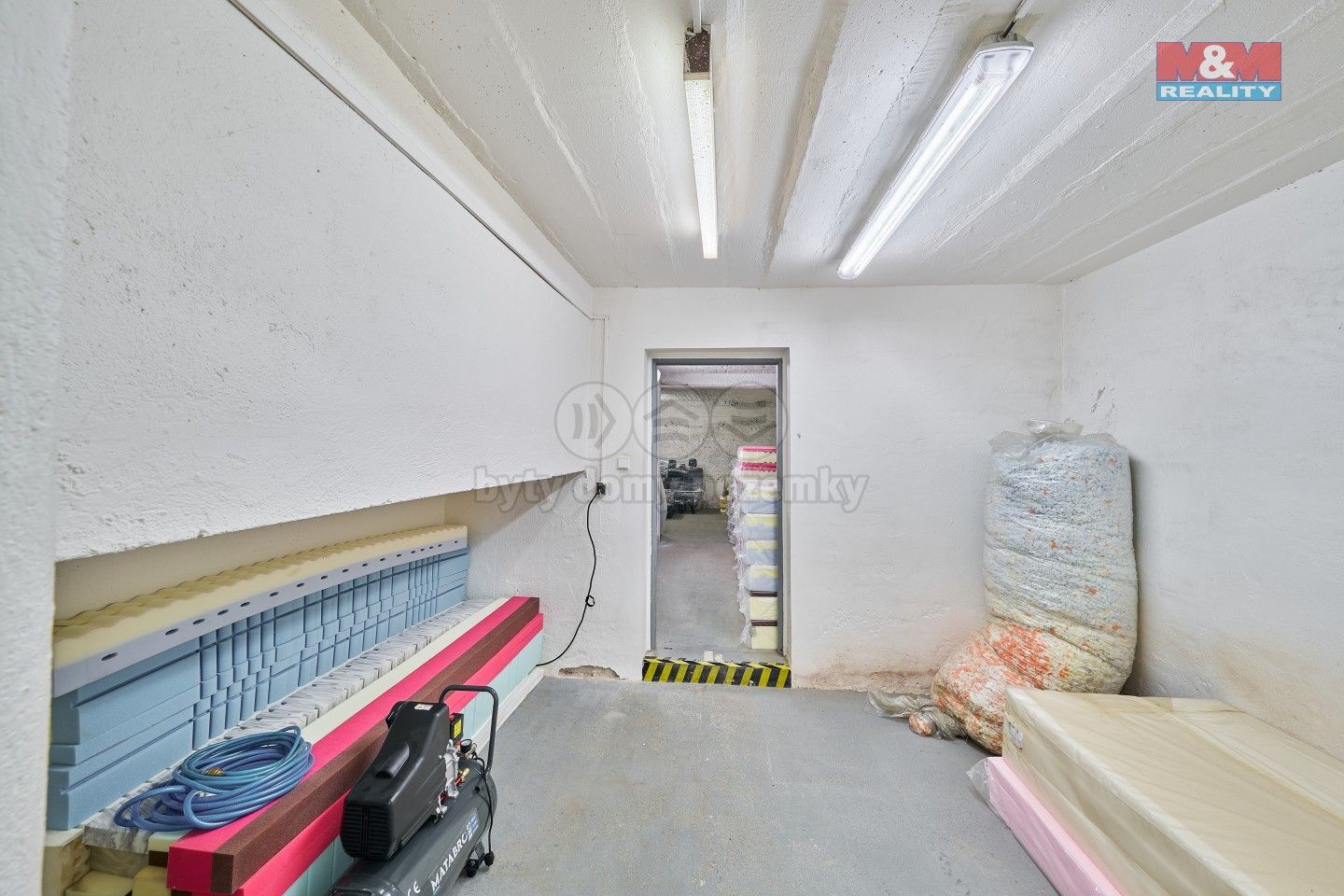 Pronájem komerčního prostoru 327 m² - foto 32