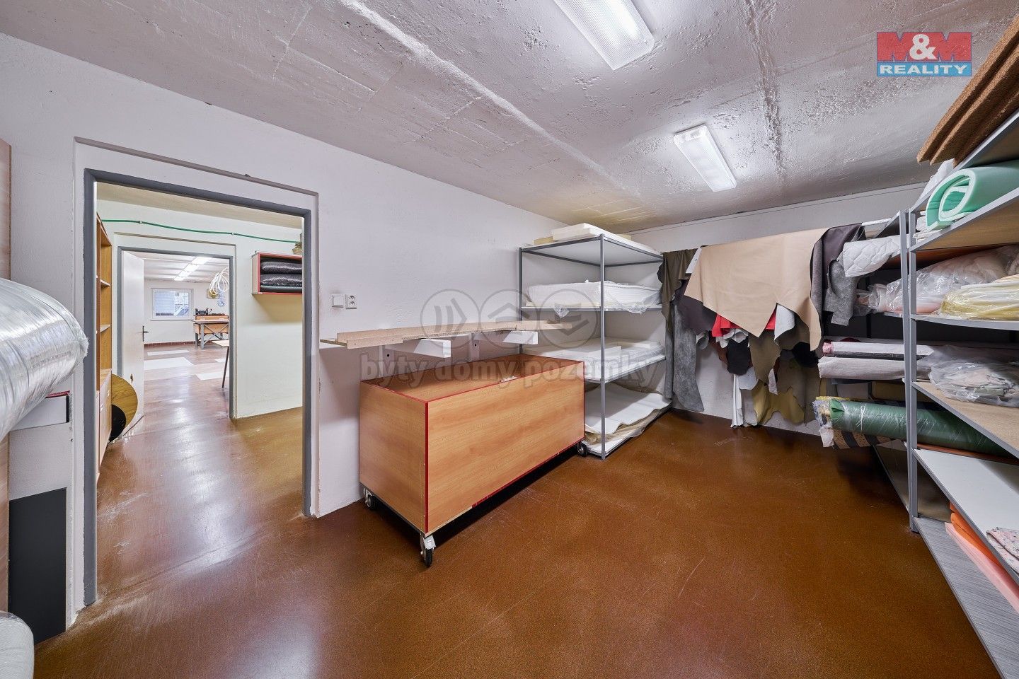 Pronájem komerčního prostoru 327 m² - foto 33