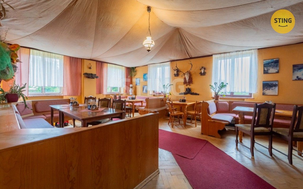 Prodej komerčního prostoru 600 m² - foto 12