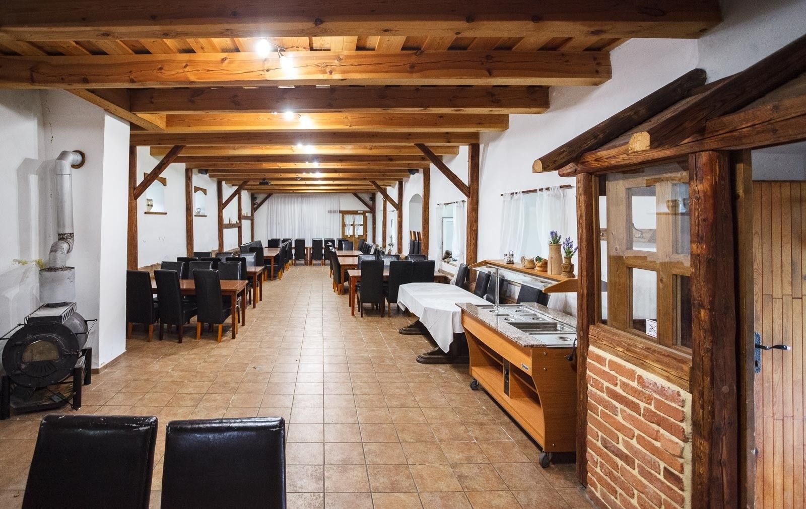 Prodej nemovitosti 950 m² - foto 4
