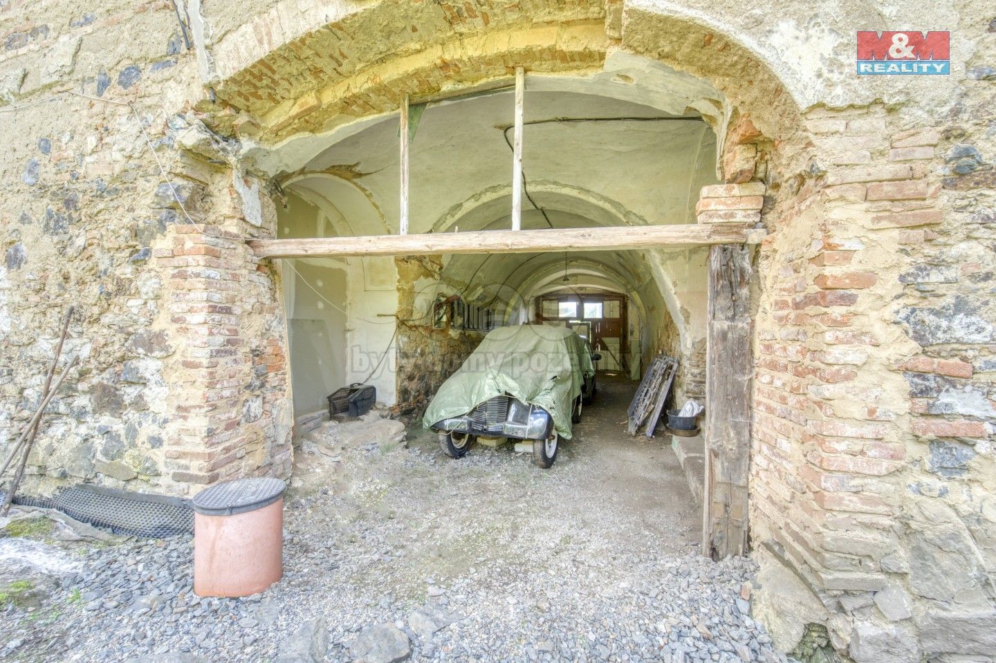 Prodej komerčního prostoru 1614 m² - foto 19