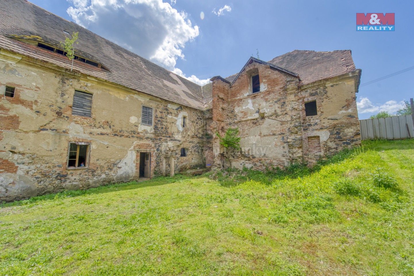 Prodej komerčního prostoru 1614 m² - foto 31
