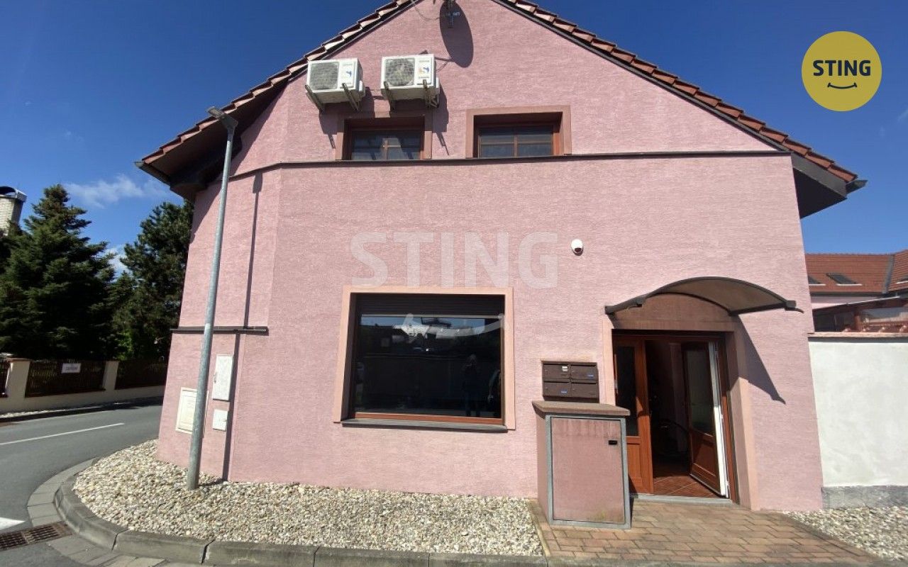 Pronájem komerčního prostoru 60 m² - foto 2