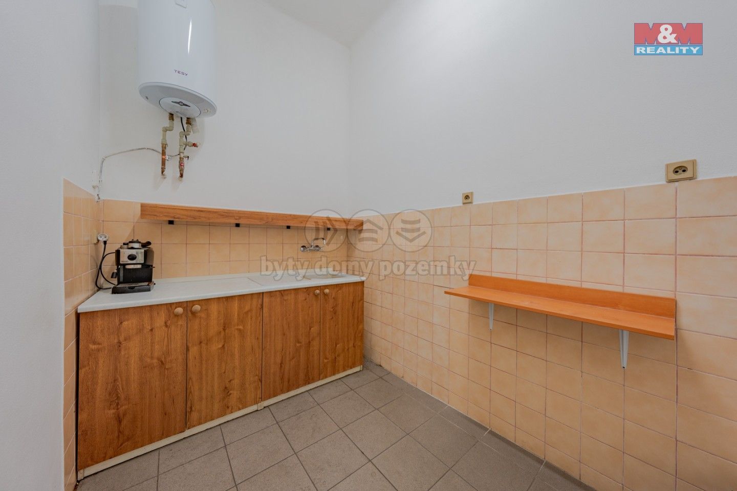 Prodej komerčního prostoru 400 m² - foto 8