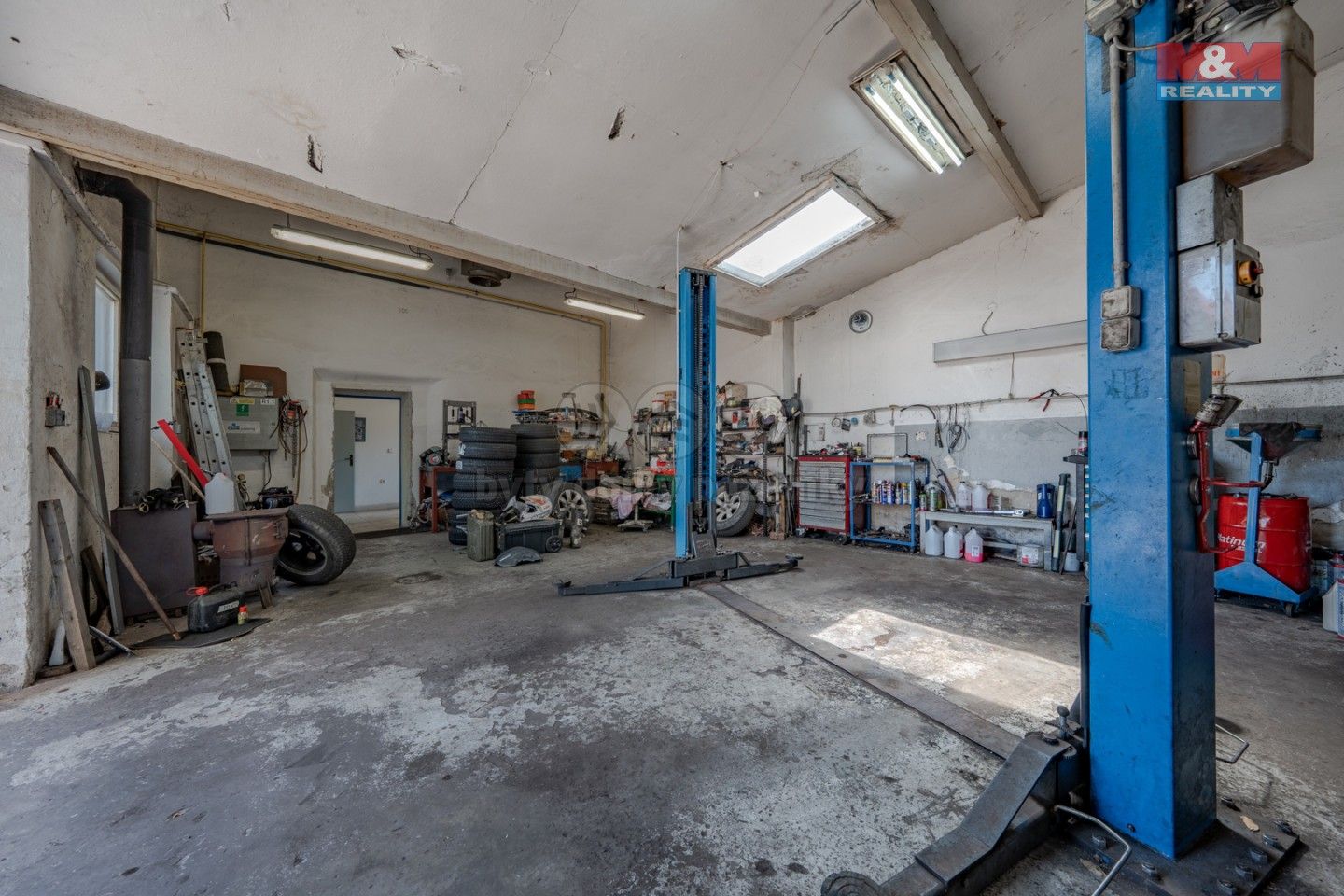 Prodej komerčního prostoru 400 m² - foto 12