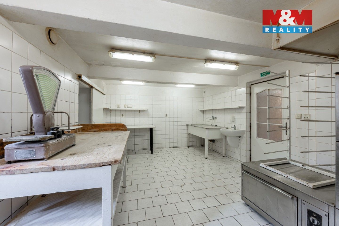 Prodej komerčního prostoru 85 m² - foto 3