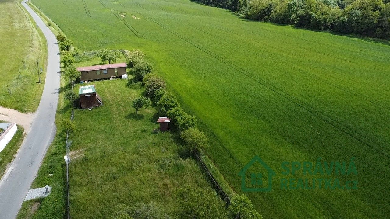 Prodej pozemku 972 m² - foto 5