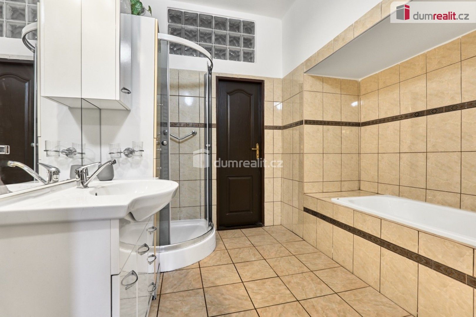 Prodej komerčního prostoru 286 m² - foto 27