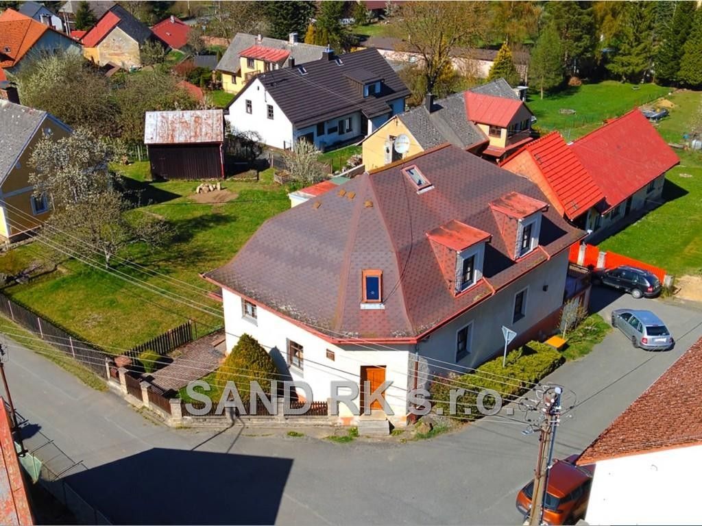 Prodej nemovitosti 211 m² - foto 4