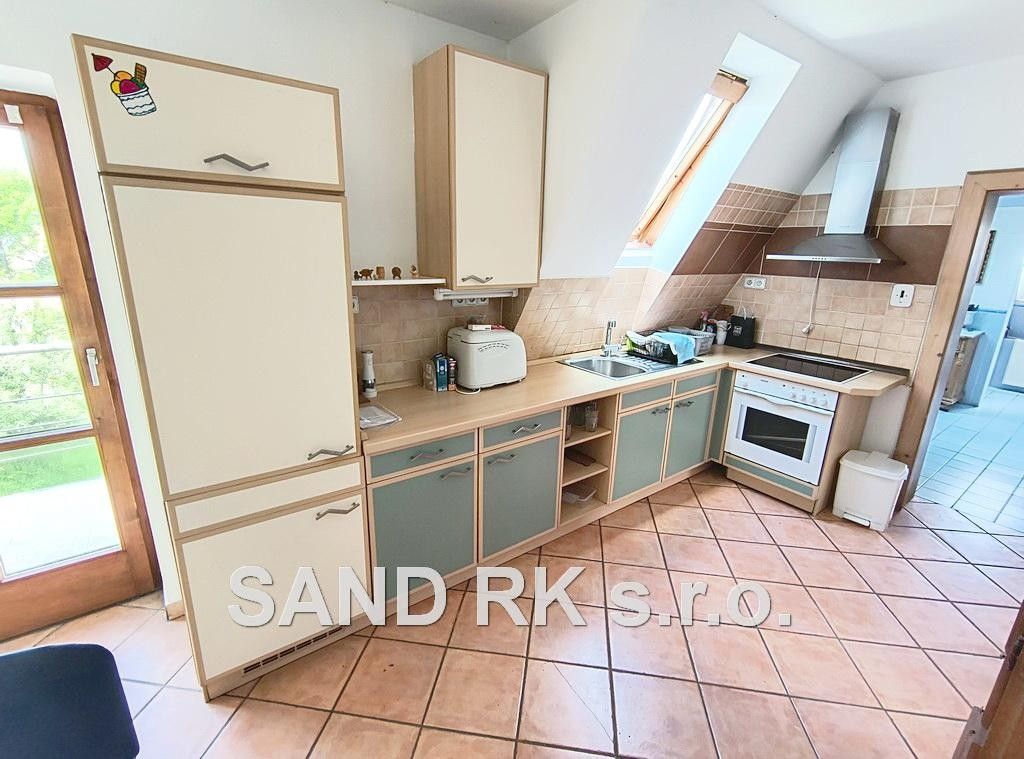 Prodej nemovitosti 211 m² - foto 12